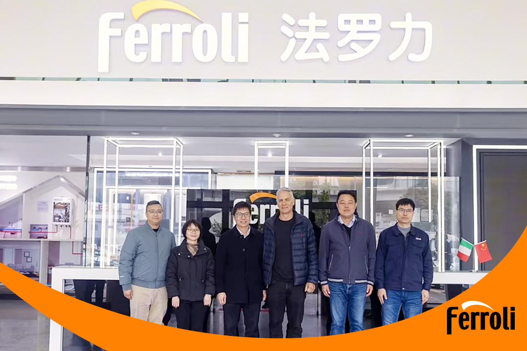 鹤山市市长张华景调查博天堂网站广东出产基地